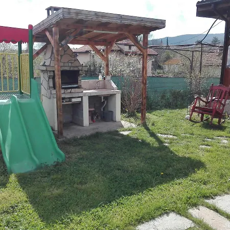 Hébergement de vacances House Deni