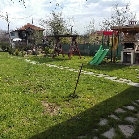 House Deni Tsarévo