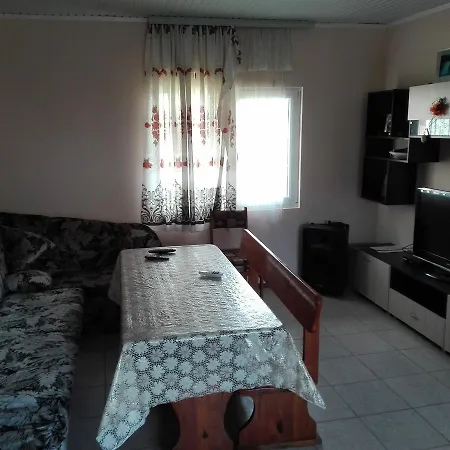 House Deni Holiday home Tsarevo